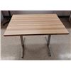 Image 3 : LOT DE 5 TABLES 42”X 30”X 29 ¾