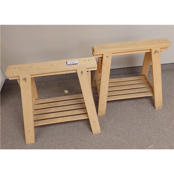 LOT DE 2 CHEVALETS AJUSTABLE