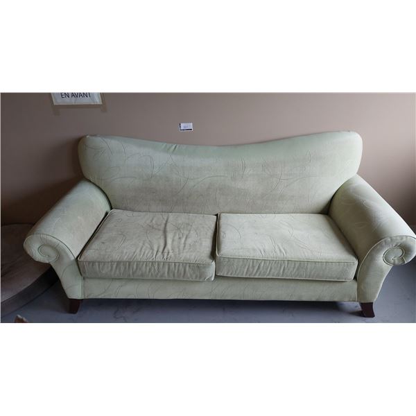 SOFA 80”