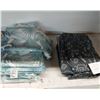 Image 1 : LOT DE 170+ LOT DE SACS ET CHEMINS DE TABLES DIVERS (VALEUR DÉTAIL: 1000+$)