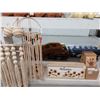 Image 1 : LOT DE 30+ ARTICLES DE DÉCO MURALES ASSORTIS (VALEUR DÉTAIL: 350+$)