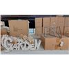 Image 1 : LOT DE 40+ ARTICLES DE DÉCO ASSORTIS (VALEUR DÉTAIL: 400+$)