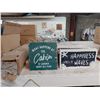 Image 1 : LOT DE 160+ ARTICLES DE DÉCO ASSORTIS (VALEUR DÉTAIL: 300+$)