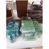 Image 1 : LOT DE 150+ CONTENANTS DE ROCHES DÉCORATIVES (VALEUR DÉTAIL: 400+$)