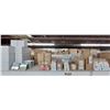 Image 1 : LOT DE 300+ DÉCORATIONS SUSPENDUES ASSORTIES (VALEUR DÉTAIL: 700+$)