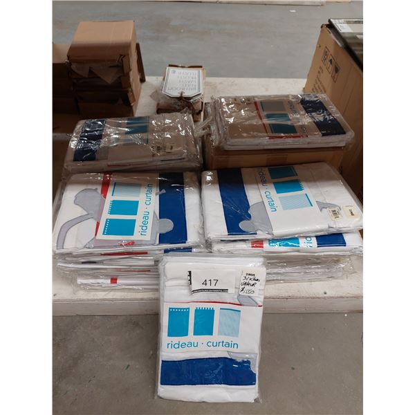 LOT DE 31 PAIRES DE RIDEAUX "HOCKEY" (VALEUR DÉTAIL: 1500$)