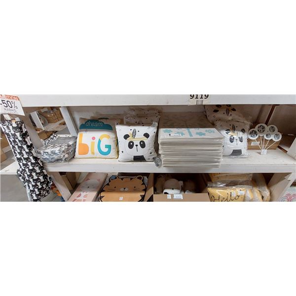 LOT DE 125+ ARTICLES DE DÉCO ASSORTIS (VALEUR DÉTAIL: 650+$)