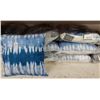 Image 3 : LOT DE 19 COUSSINS ASSORTIS (VALEUR DÉTAIL: 300+$)