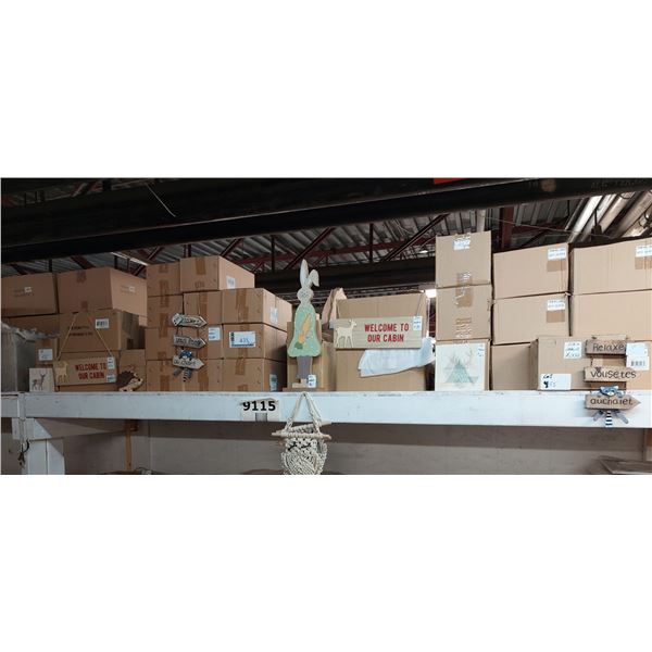 LOT DE 350+ ARTICLES DÉCO EN BOIS DIVERS (VALEUR DÉTAIL: 3500+$)