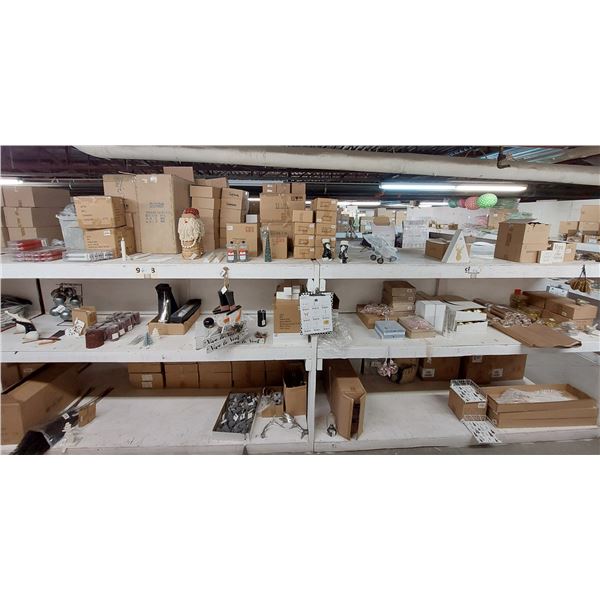 LOT DE 275+ ARTICLES DÉCO ASSORTIES (VALEUR DÉTAIL: 1500+$)