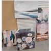 Image 1 : LOT DE 19 IMPRIMÉS SUR TOILES ASSORTIS (VALEUR DÉTAIL: 400+$)
