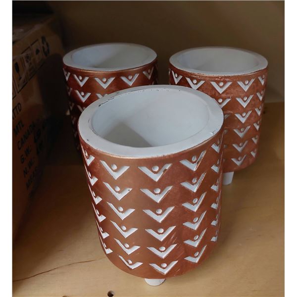 LOT DE 15 POTS POUR PLANTE 5” (VALEUR DE 95+$)