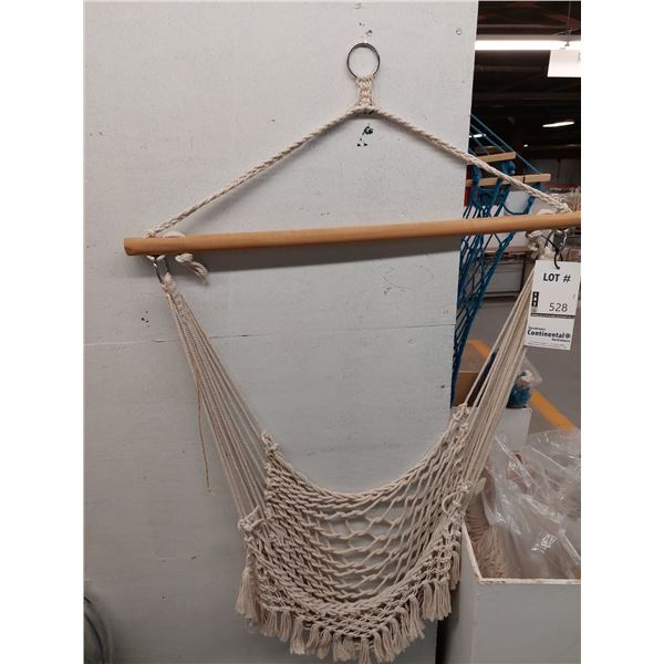 LOT DE 5 CHAISES HAMAC (VALEUR DE 120+$)