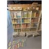 Image 2 : LOT DE 800+ LETTRES EN BOIS (VALEUR DE 1600+$)