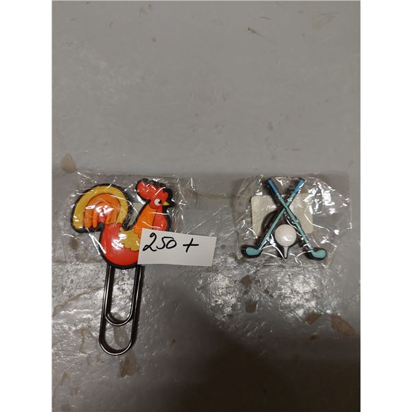 LOT DE 570+ AIMANTS “ GOLF “/ PINCES A FEUILLES (VALEUR DE 800+$)