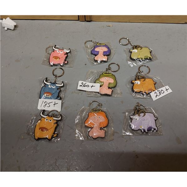 LOT DE 725+ PORTES CLE ANIMAUX ASS. (VALEUR DE 1400+$)