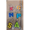 Image 1 : LOT DE 5500 PORTES CLE PORME LETTRE ASS. (VALEUR DE 10000+$)