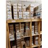 Image 2 : LOT DE 5500 PORTES CLE PORME LETTRE ASS. (VALEUR DE 10000+$)