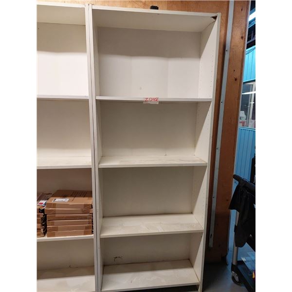 LOT DE 12 ETAGERES 32”X11”X80