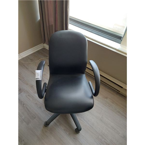 CHAISE D'ORDI EN CUIR