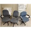 Image 1 : LOT DE 3 CHAISES D'ORDI ASS.