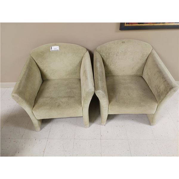 LOT DE 2 FAUTEUILS