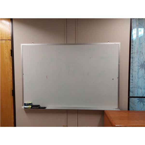 TABLEAU 72" X 48"