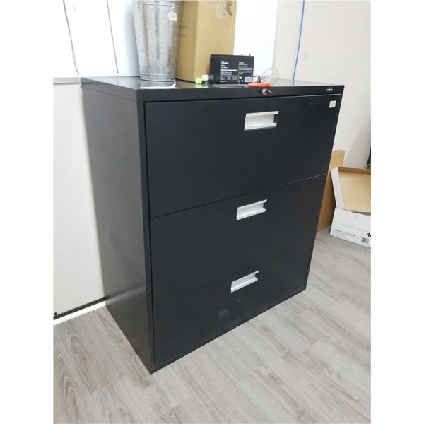 CLASSEUR 3-TIROIRS 36" X 18" X 41"