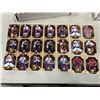 Image 2 : 5 SMALL BOXES OF ASSORTED NHL HOCKEY CARDS