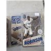 Image 2 : MCFARLANE FIGURES JOE DIMAGGIO AND JACKIE ROBINSON