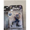 Image 2 : MCFARLANE FIGURES WAYNE GRETZKY AND MARK MESSIER