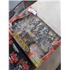 Image 3 : ULTIMATE BATTLE PACK AND CHANGEABLE ACTION FIGURE