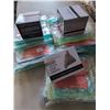 Image 1 : RESEALABLE SILICONE BAGS AND STAINLESS COFFEE DRIPPERS