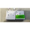 Image 2 : 2 PAIRS OF APPLE EARPODS AND APPLE POWER ADAPTER - TESTE WORKING, TOTAL RETAIL $75