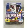 Image 1 : 1991-92 O-PEE-CHEE HOCKEY CARDS BOX OF SEALED PACKS