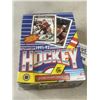 Image 1 : 1991-92 O-PEE-CHEE HOCKEY CARDS BOX OF SEALED PACKS