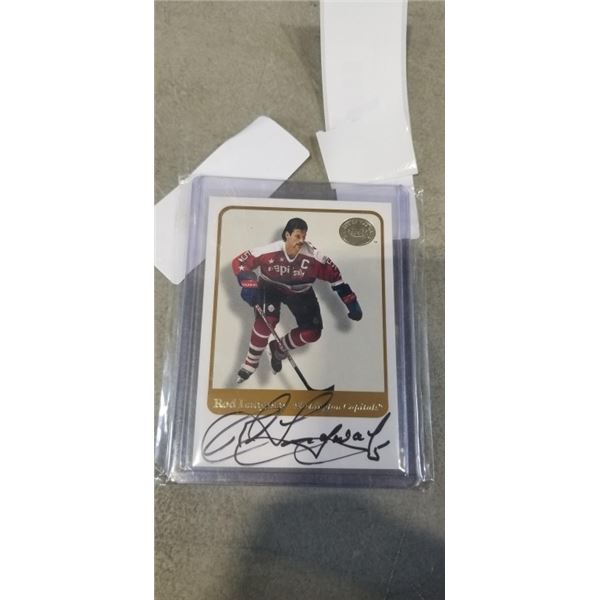 2001 FLEER ROD LANGWAY AUTOGRAPHED CARD