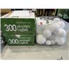Image 3 : CHRISTMAS LIGHTS AND DECORATIVE BALLS