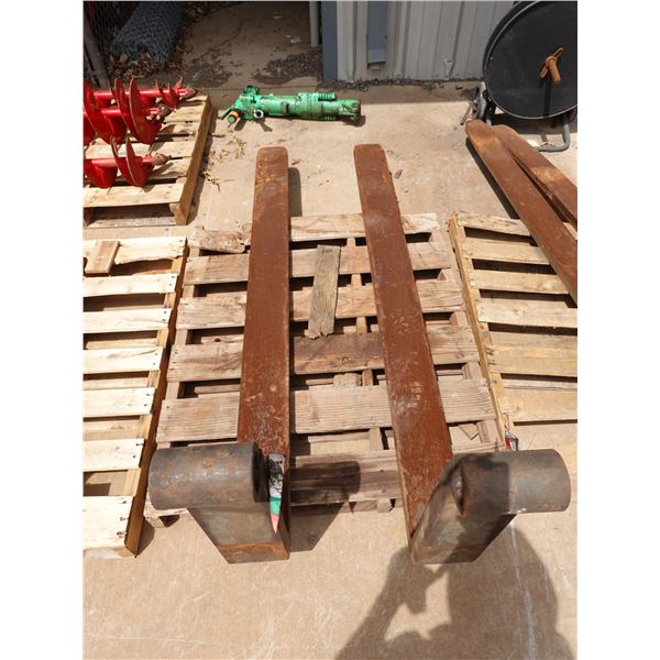 Pair Forklift Forks 6ft Long
