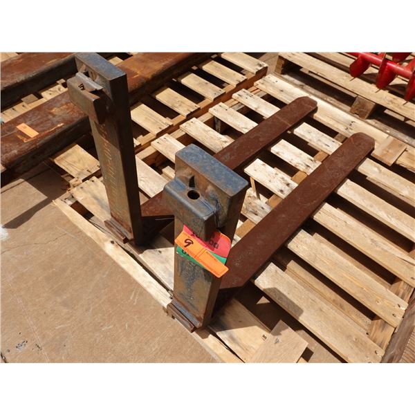 Pair Forklift Forks 42 in Long
