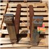 Image 2 : Pair Forklift Forks 42 in Long
