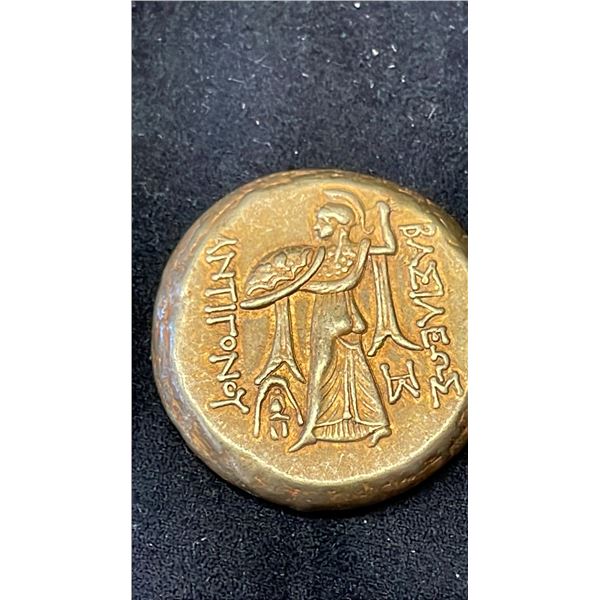 PORTRAIT TOKEN