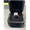 Image 2 : 925S 5.0CT SIMULATED DIAMOND (CZ) RING - SIZE 7 - MOUNTED IN 925 STERLING SILVER WITH WHITE GOLD