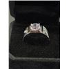 Image 2 : 925S 2.0CT SIMULATED DIAMOND (CZ) MEN'S RING - SIZE 10 - MOUNTED IN STERLING SILVER WITH WHITE GOLD