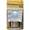 Image 2 : SAMSUNG RF197ACRS 32"W STAINLESS STEEL DOUBLE DOOR BOTTOM FREEZER REFRIGERATOR