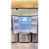 Image 2 : SAMSUNG RF18HFENBSR 32"W STAINLESS STEEL DOUBLE DOOR BOTTOM FREEZER REFRIGERATOR