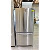 Image 1 : SAMSUNG RF197ACRS 32"W STAINLESS STEEL DOUBLE DOOR BOTTOM FREEZER REFRIGERATOR