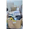 Image 1 : PALLET OF ASSORTED SMALL APPLIANCES, BLANKET, RUGS, UMBRELLAS, WATER FLOSSERS & MORE