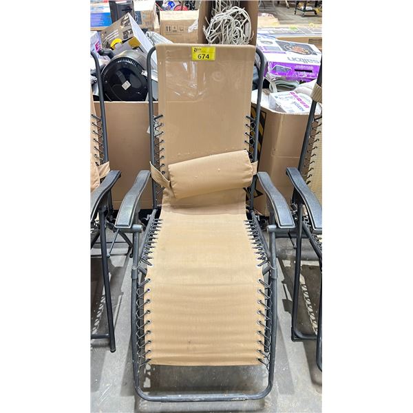 BROWN/BLACK RECLINING OUTDOOR PATIO CHAISE LOUNGER WITH BACK CUSHION