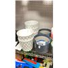 Image 2 : ASSORTED PLANTER POTS